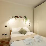 דירה San Gottardo - Close To Navigli And Duomo מילאנו