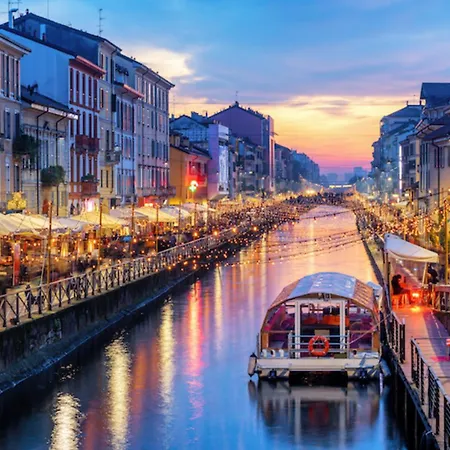 San Gottardo - Close To Navigli And Duomo דירה *